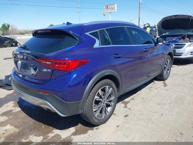 INFINITI Qx Premium