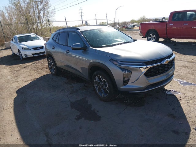 Salvage Chevrolet Trax Image