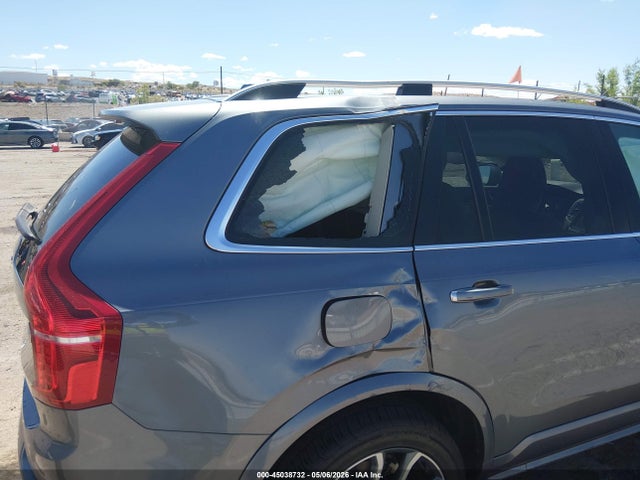 Volvo XC90 T5 Momentum