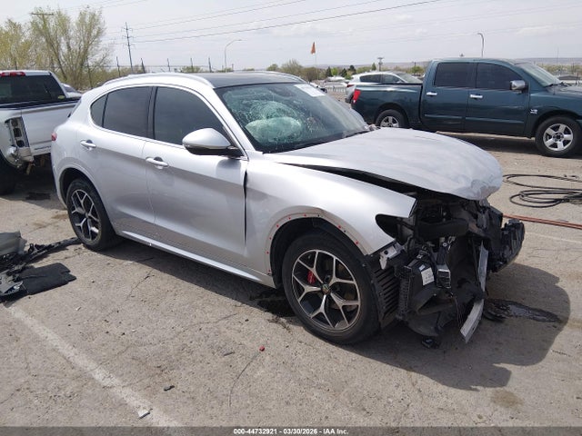Salvage Alfa Romeo Stelvio Image