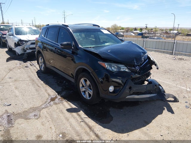 Salvage Toyota RAV4 Image
