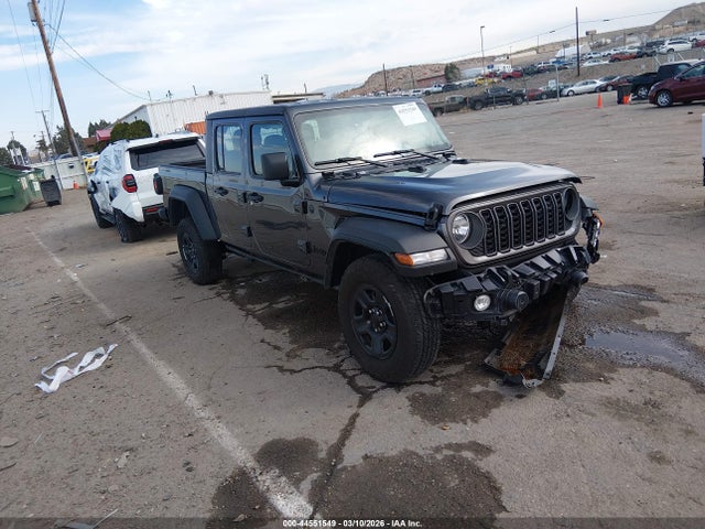 Salvage Jeep Gladiator Image