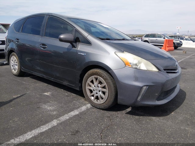 Salvage Toyota Prius v Image