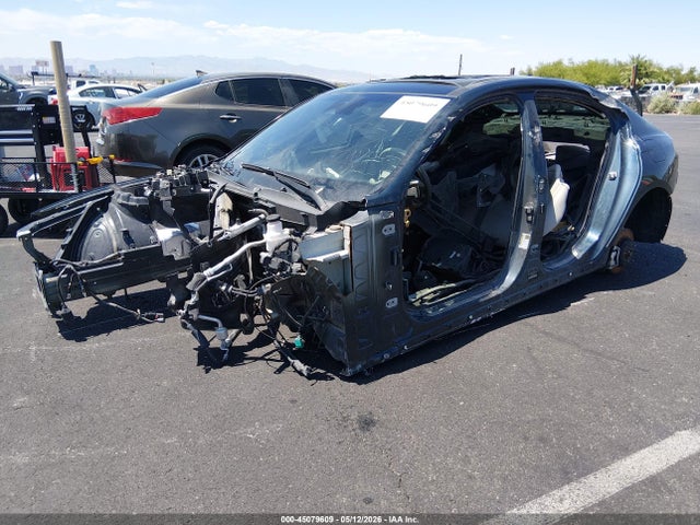Genesis G70 2.0t Awd