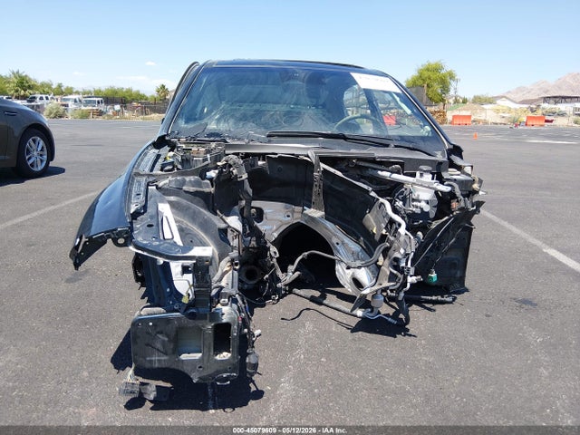 Genesis G70 2.0t Awd