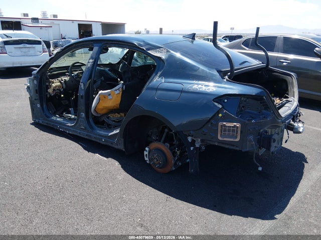 Genesis G70 2.0t Awd