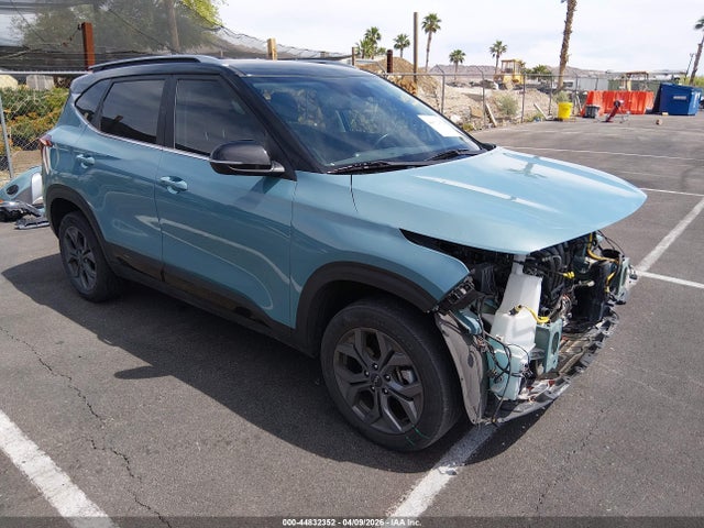 Salvage Kia Seltos Image