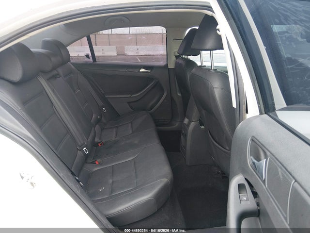 Volkswagen Jetta 2.5l Se