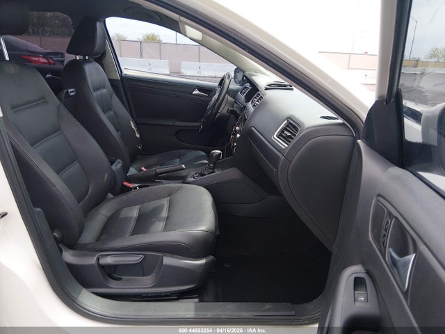 Volkswagen Jetta 2.5l Se