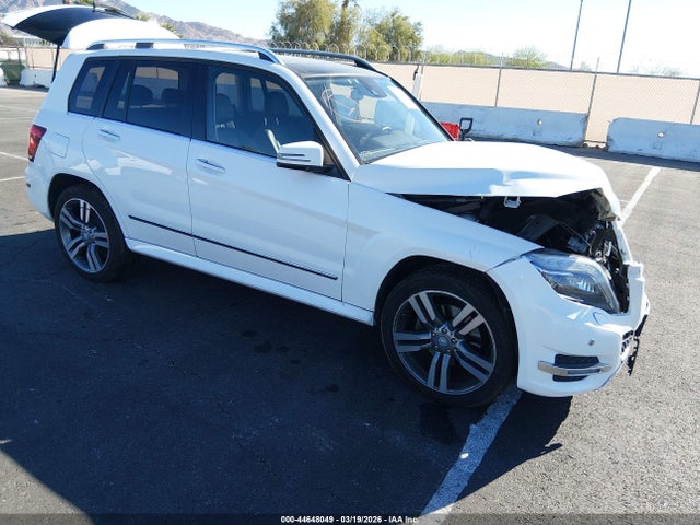 Salvage Mercedes-Benz GLK Image