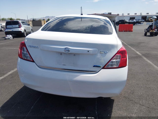 Nissan Versa 1.6 Sv