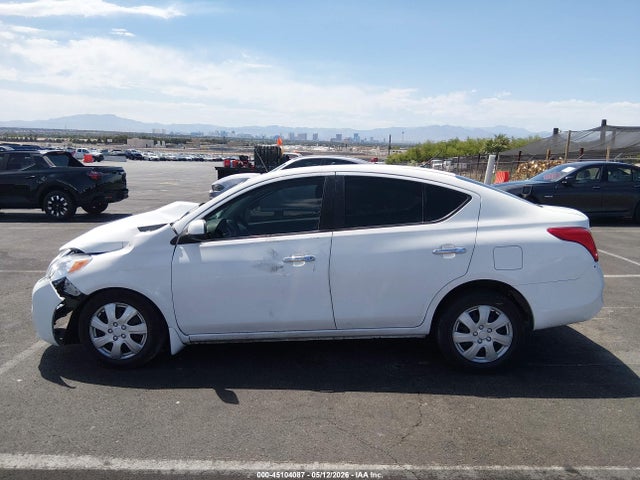 Nissan Versa 1.6 Sv