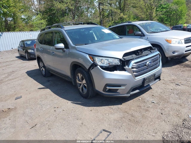Salvage Subaru Ascent Image