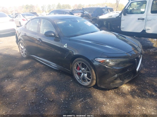 Salvage Alfa Romeo Giulia Image
