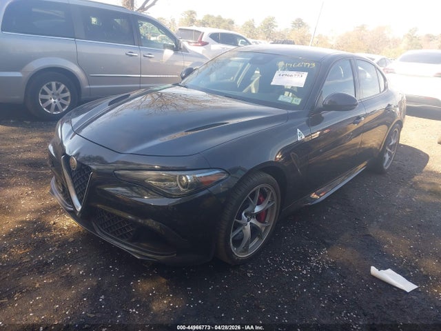 Alfa Romeo Giulia Quadrifoglio Rwd