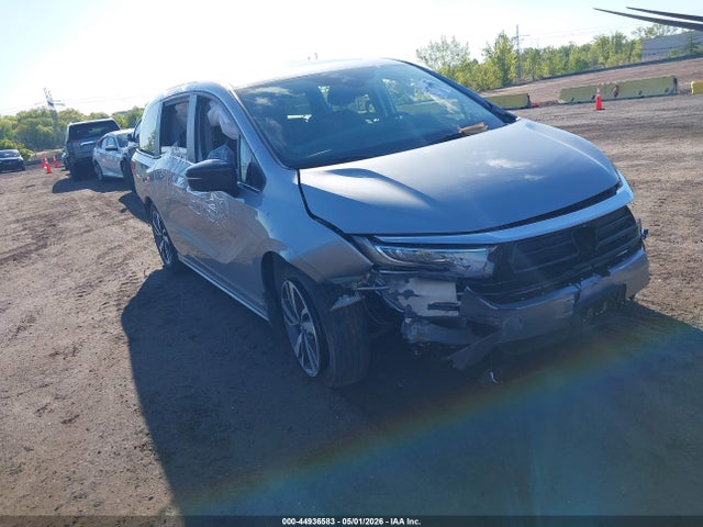 Salvage Honda Odyssey Image