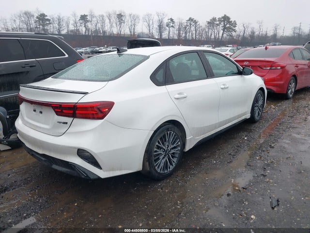 Kia Forte Gt-line