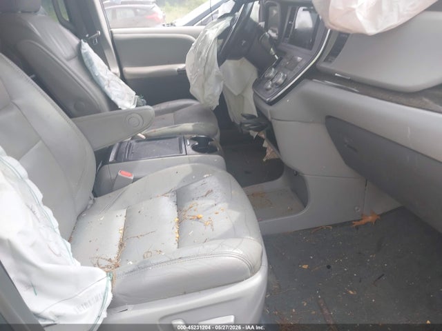 Toyota Sienna Xle 8 Passenger