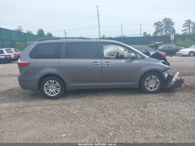 Toyota Sienna Xle 8 Passenger