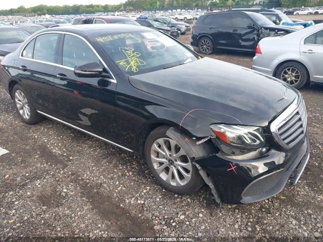 Salvage Mercedes-Benz E-Class Image