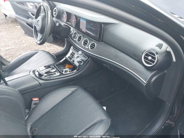 Mercedes-Benz E-Class 4matic
