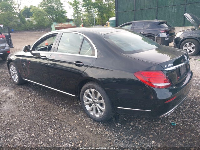 Mercedes-Benz E-Class 4matic