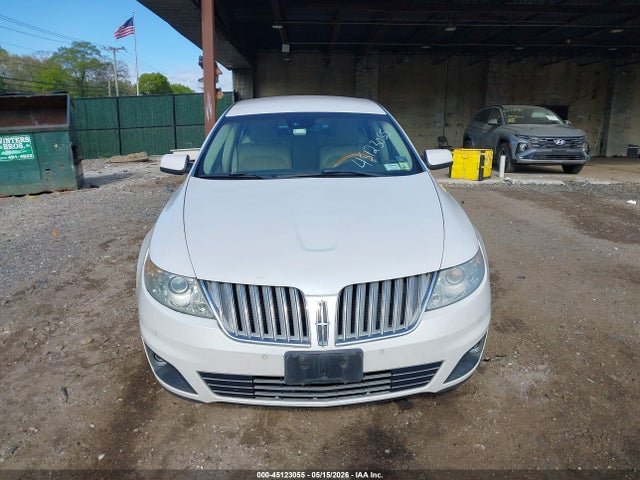 Lincoln MKS