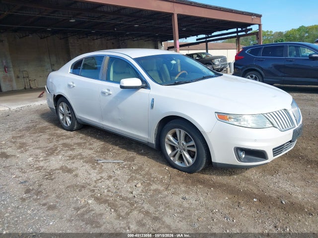 Salvage Lincoln MKS Image
