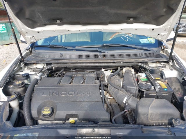 Lincoln MKS