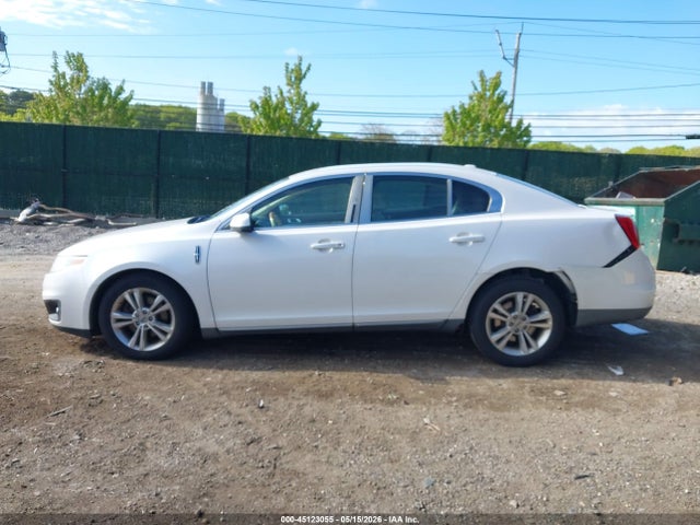 Lincoln MKS
