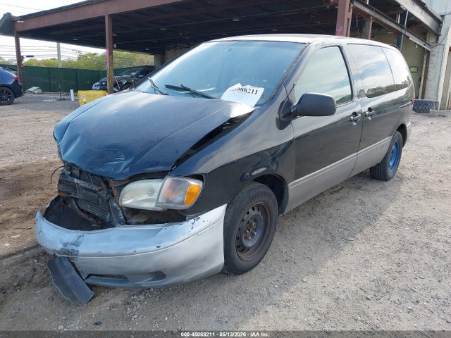 Toyota Sienna Ce