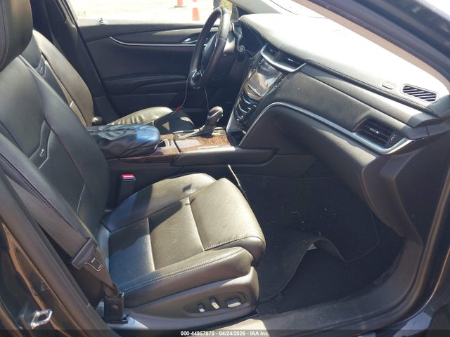 Cadillac XTS Standard