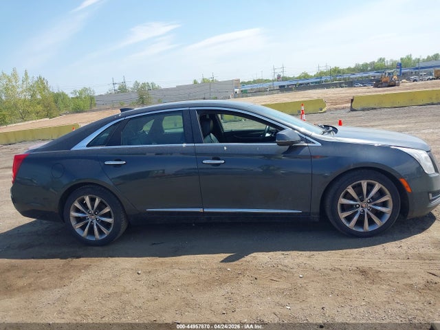 Cadillac XTS Standard