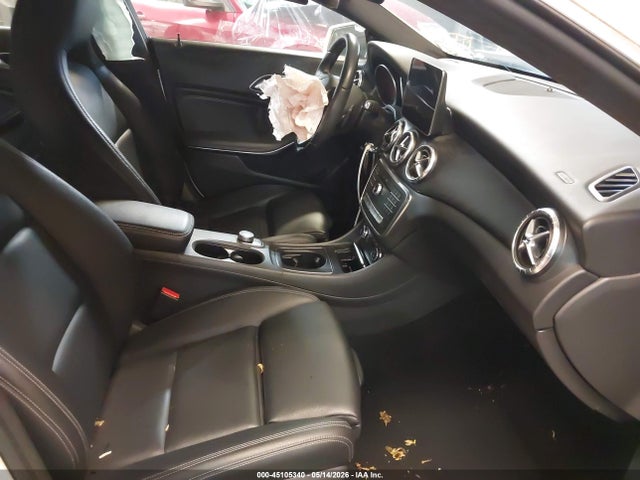 Mercedes-Benz Cla-class 4matic