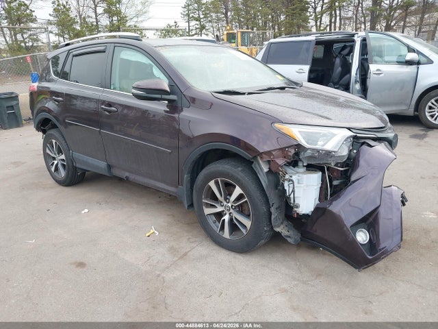Salvage Toyota RAV4 Image