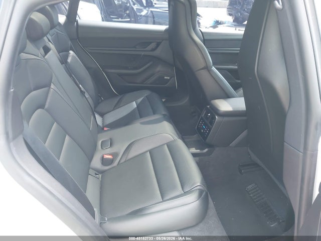 Porsche Taycan 4s