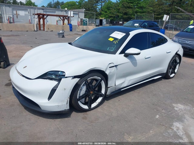 Porsche Taycan 4s