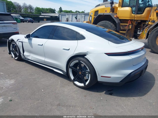 Porsche Taycan 4s
