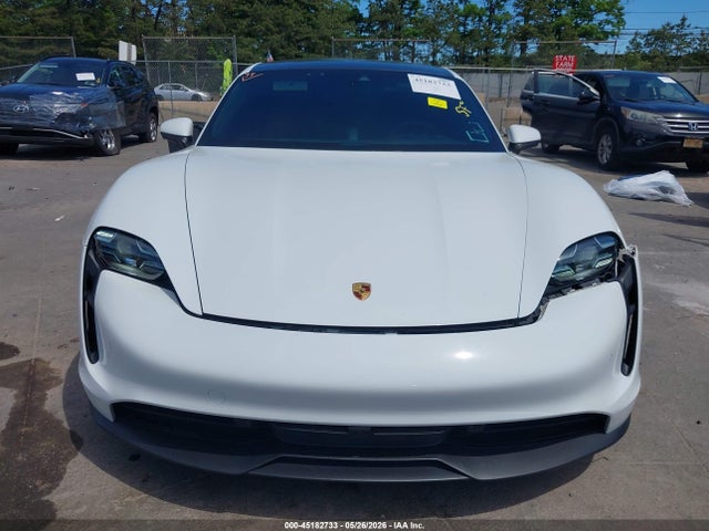 Porsche Taycan 4s