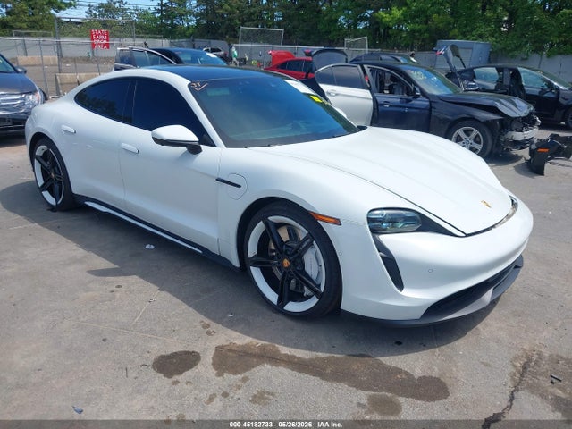 Salvage Porsche Taycan Image