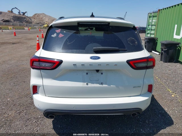 Ford Escape St-line