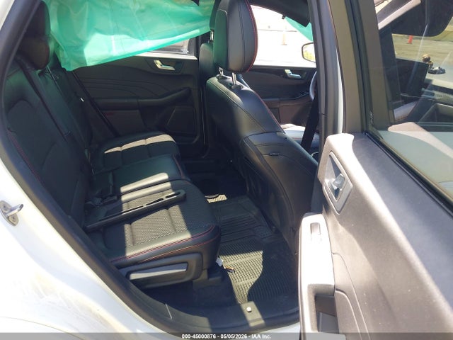 Ford Escape St-line