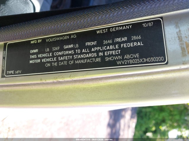Volkswagen Vanagon Bus