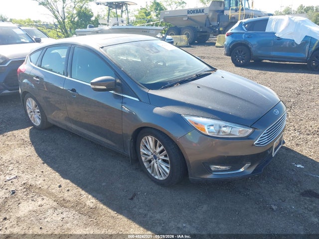 Salvage Ford Focus Image