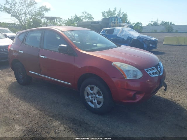 Salvage Nissan Rogue Image