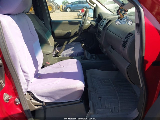 Nissan Frontier S