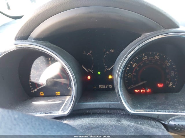 Toyota Highlander Base V6
