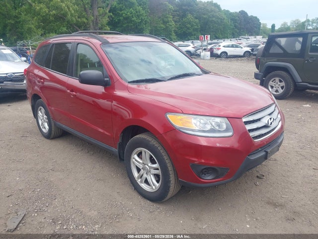 Salvage Hyundai SANTA FE Image