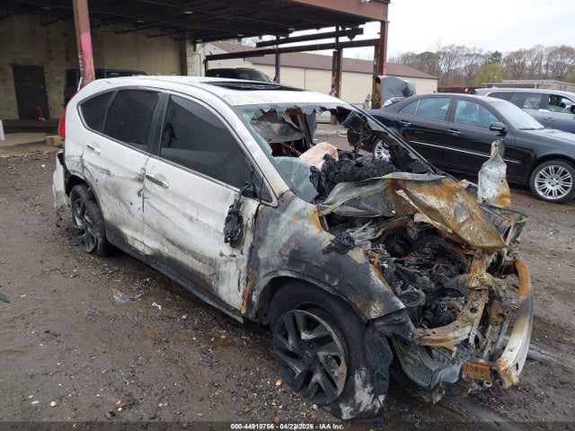 Salvage Honda CR-V Image