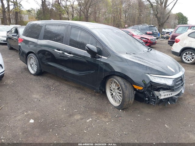 Salvage Honda Odyssey Image